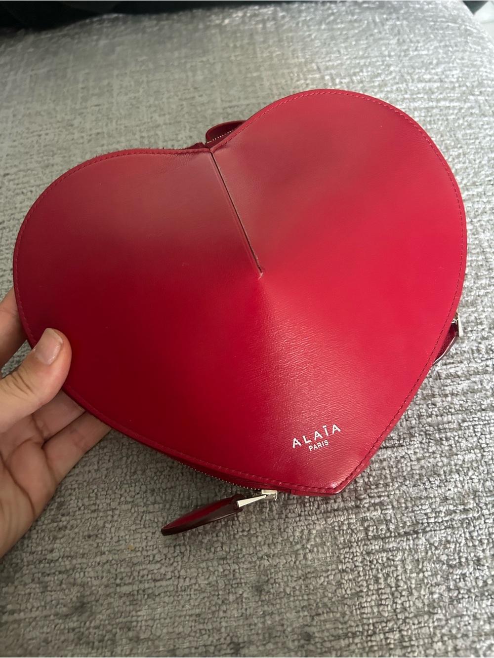 Alaïa le coeur Crossbody Bag